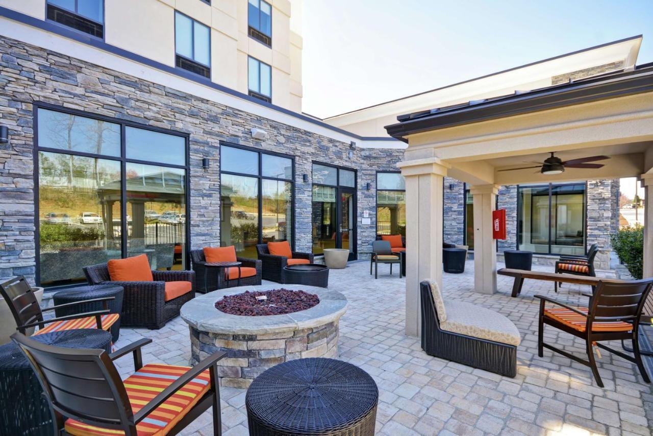 Hilton Garden Inn Гастония Экстерьер фото