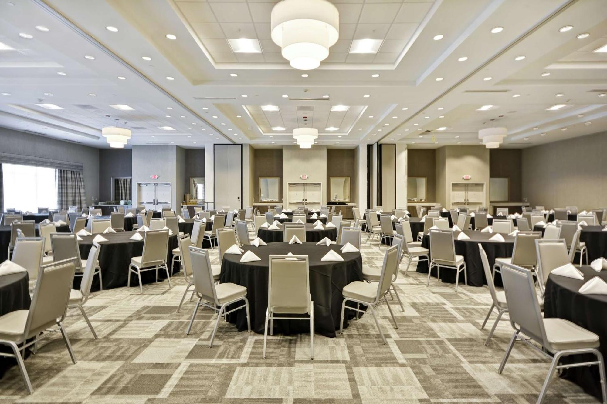 Hilton Garden Inn Гастония Экстерьер фото