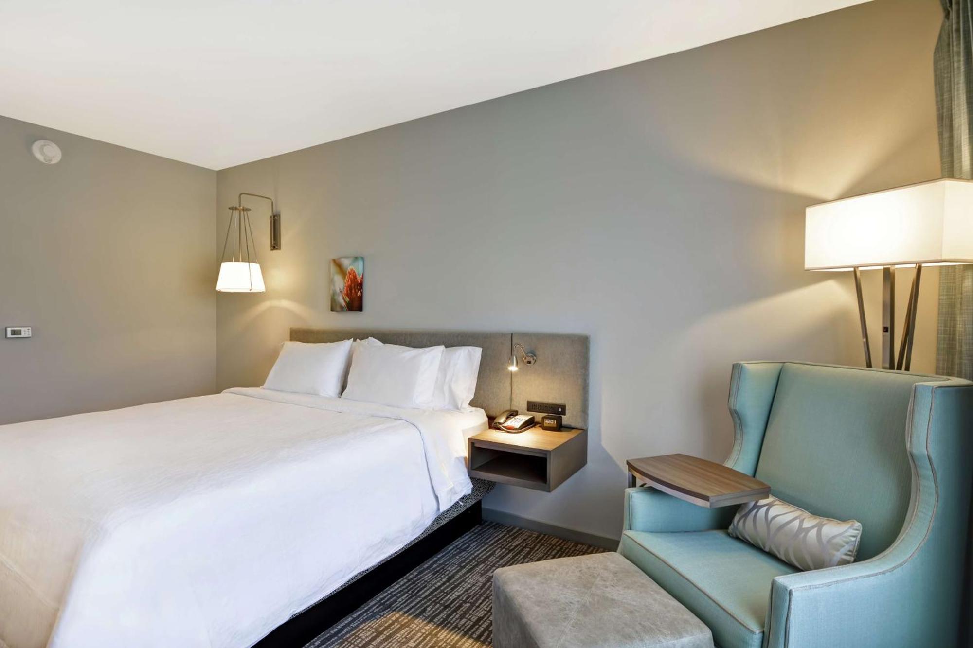 Hilton Garden Inn Гастония Экстерьер фото