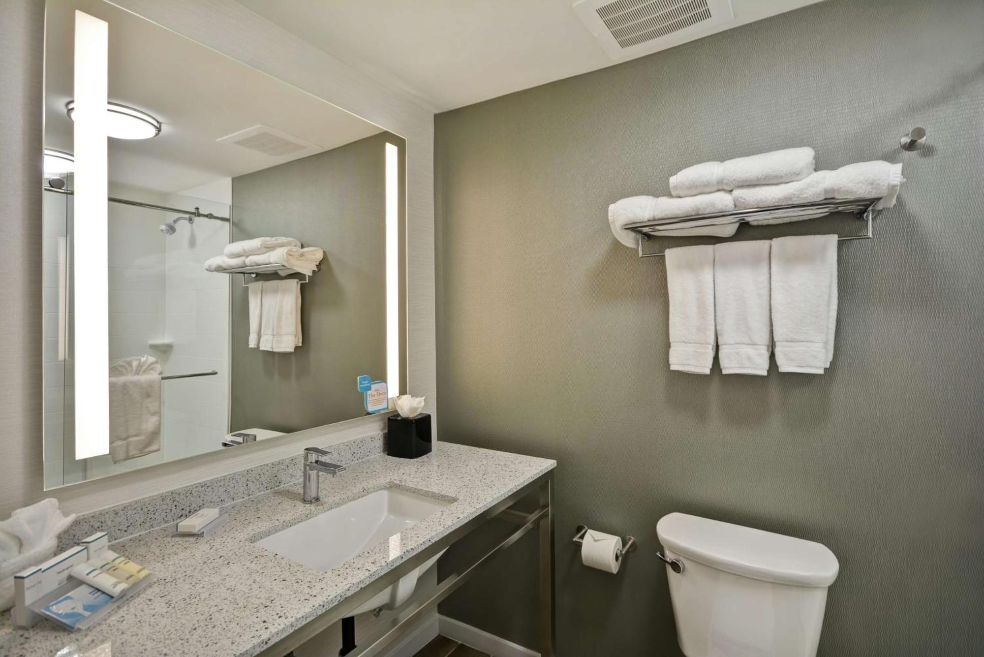 Hilton Garden Inn Гастония Экстерьер фото