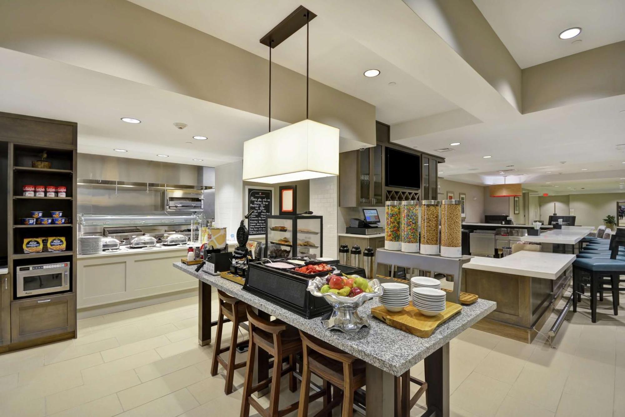 Hilton Garden Inn Гастония Экстерьер фото